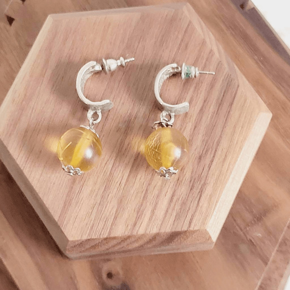 Silver Tone Gold Bead Huggie Post Back Fashion Costume Earrings - Picture 4 of 4